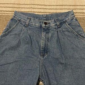 Size 4/6 Vintage Lee Jeans